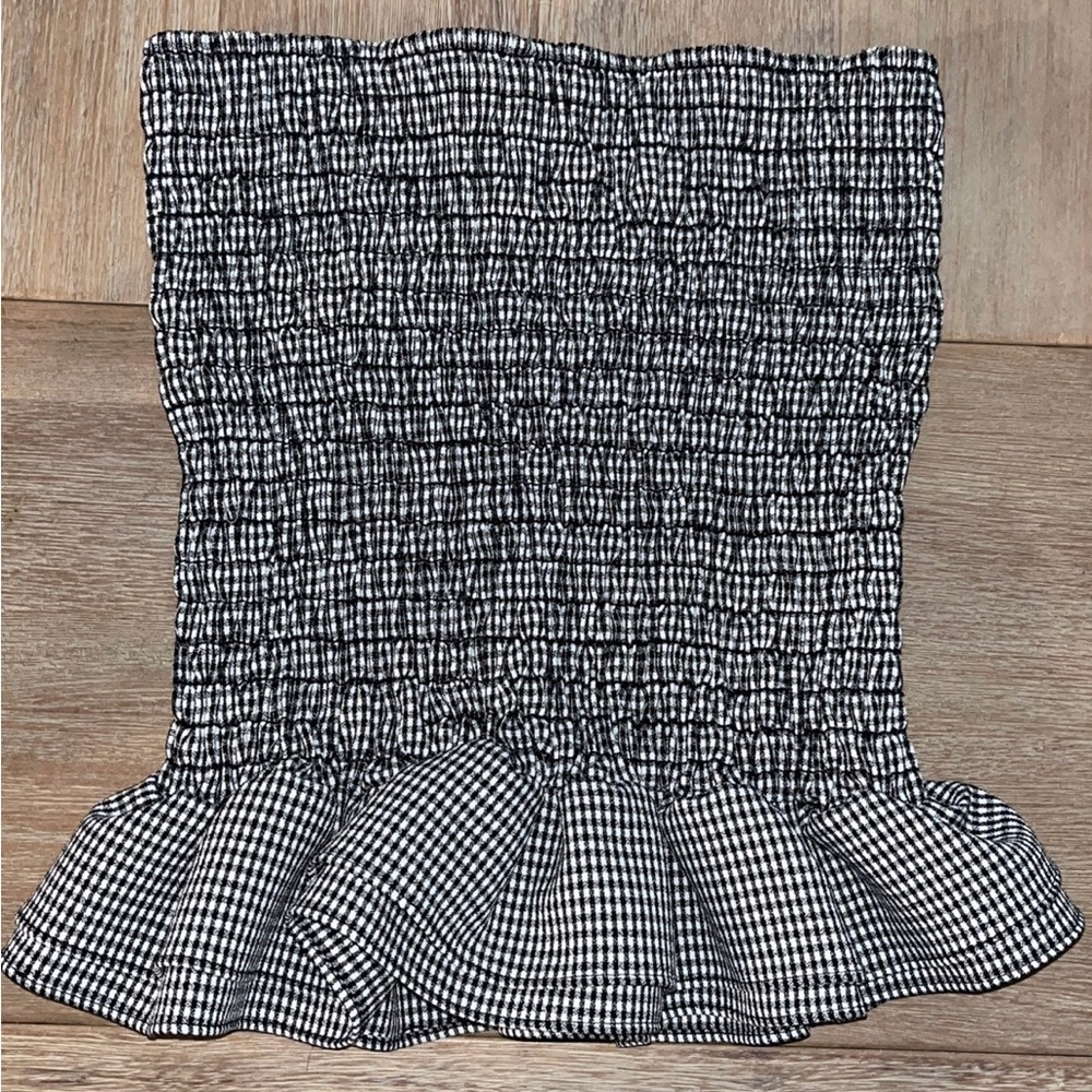Black and white checked mini skirt with ruffle